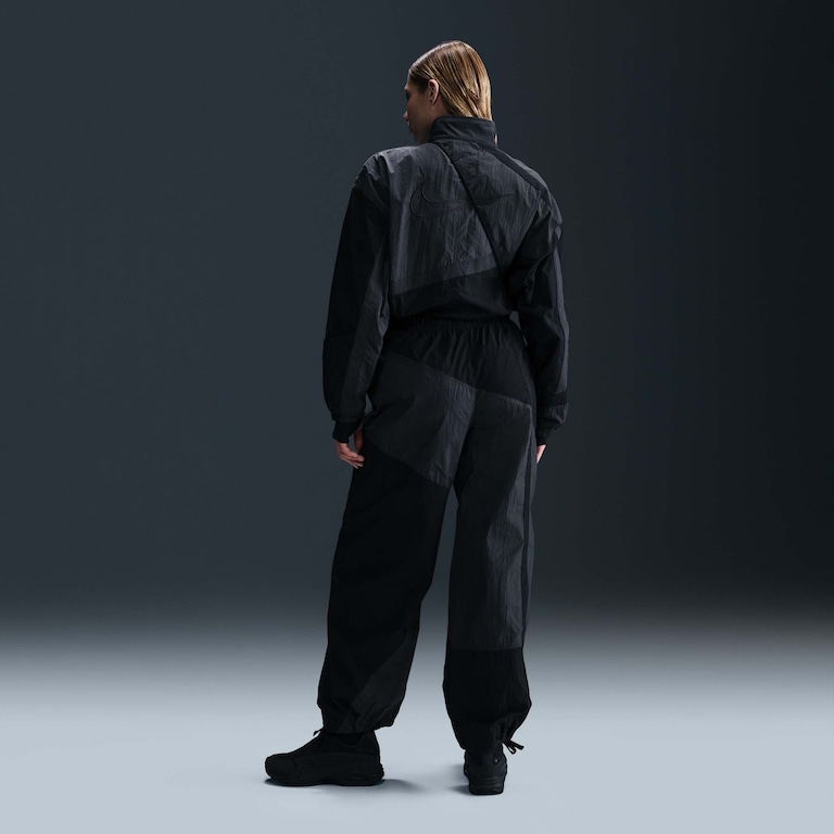 Calça Nike Sportswear Woven Feminina - Foto 4