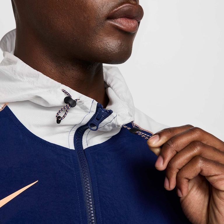 Jaqueta Nike Repel Strike Masculina - Foto 4