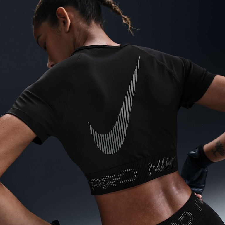 Camiseta Nike Pro Cropped Feminina - Foto 2