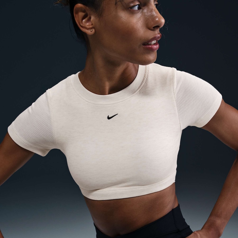 Top Nike Sportswear Classic Feminino - Foto 3