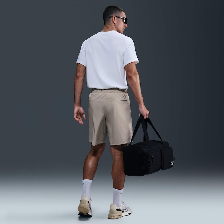 Camiseta Nike Dri-FIT Fitness Masculina - Foto 5