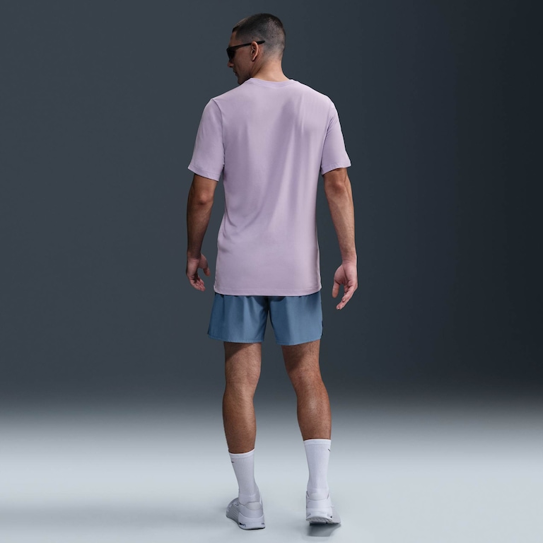 Camiseta Nike Dri-FIT Fitness Masculina - Foto 5