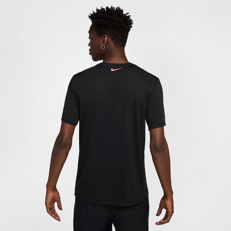 Camiseta Nike Dri-FIT Run Energy Masculina - Foto 2