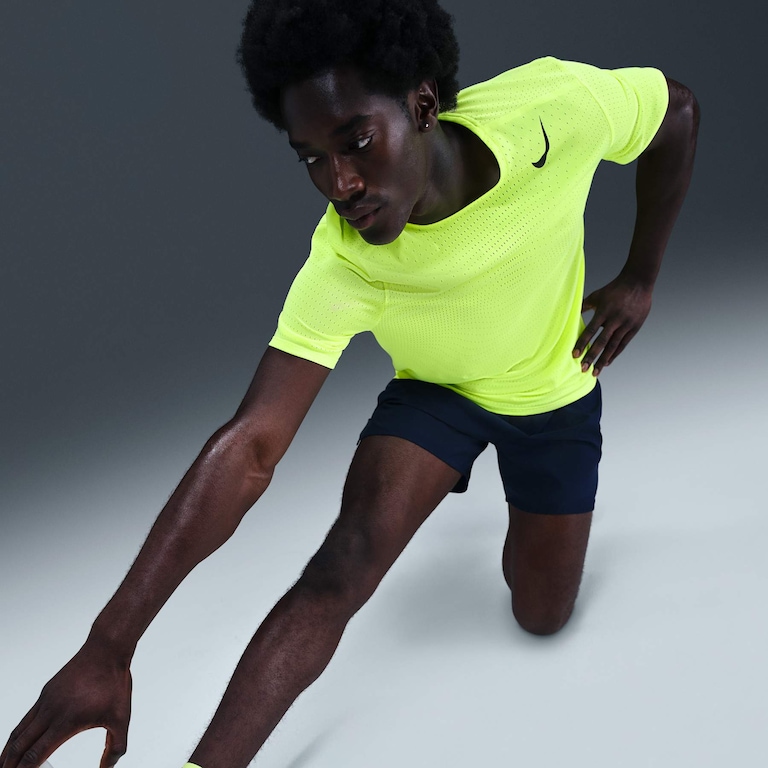 Camiseta Nike Dri-FIT ADV AeroSwift Masculina - Foto 3