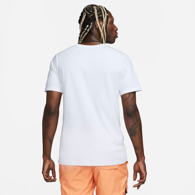 Camiseta Nike Sportswear Masculina - Foto 2