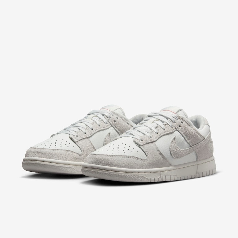 Tênis Nike Dunk Low Feminino - Foto 5