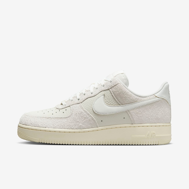 Tênis Nike Air Force 1 07 LX Masculino - Foto 1