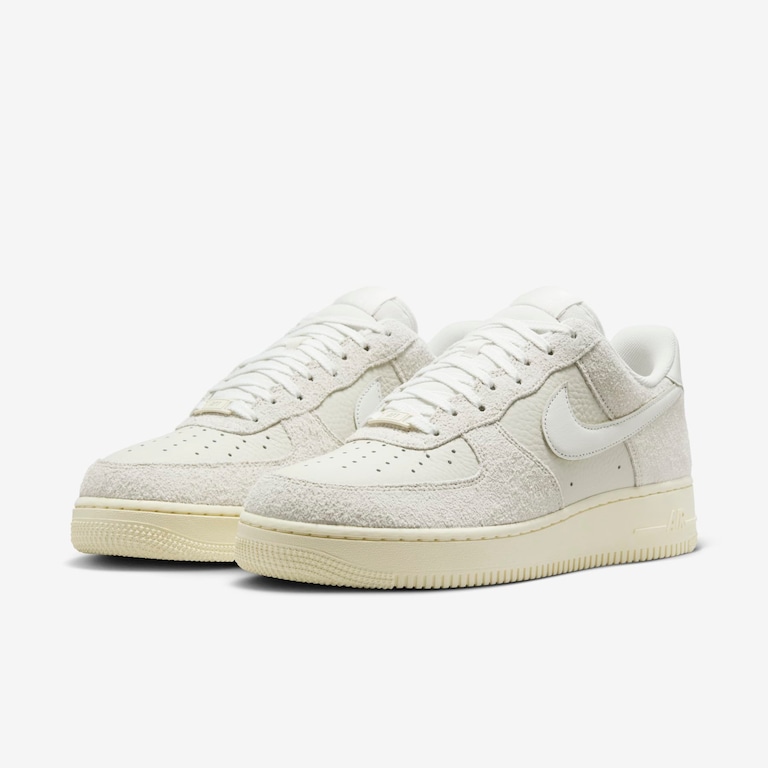 Tênis Nike Air Force 1 07 LX Masculino - Foto 5
