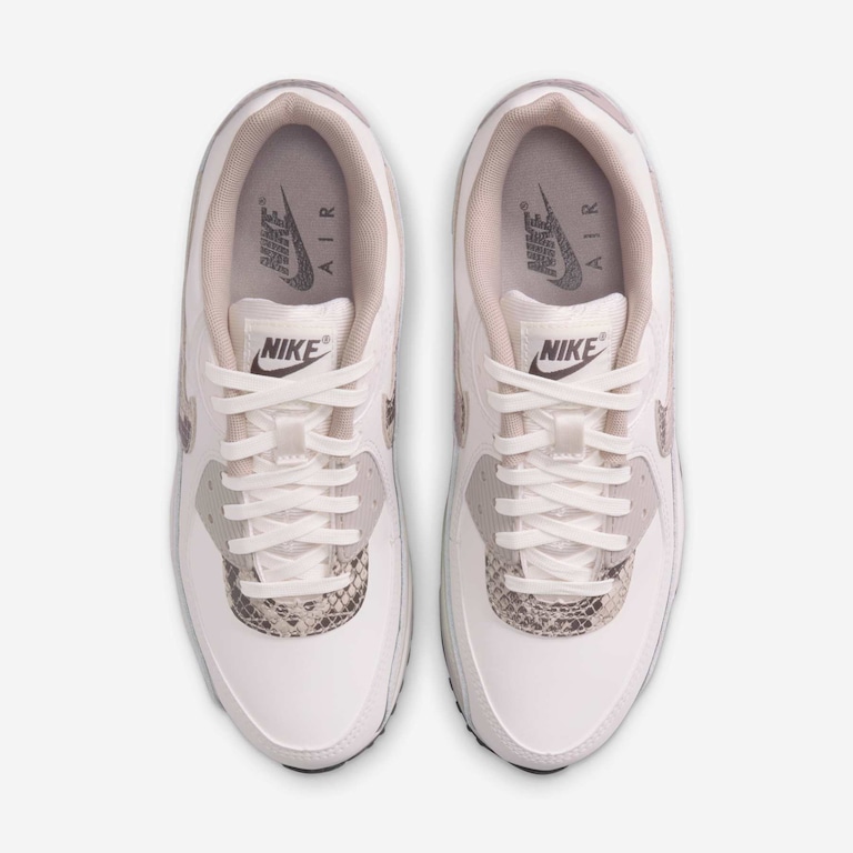 Tênis Nike Air Max 90 AMD Feminino - Foto 4