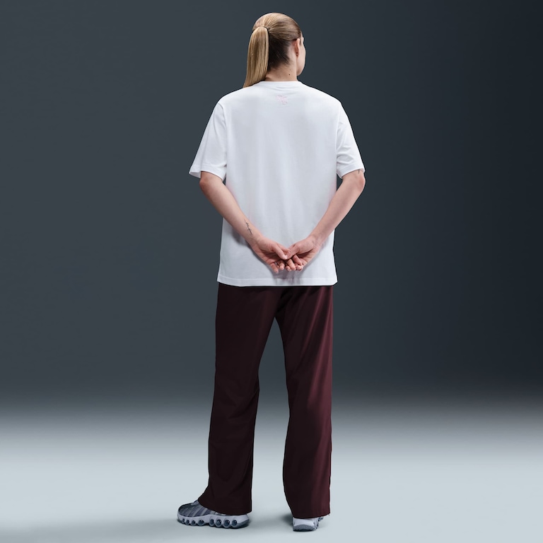 Camiseta Nike Sportswear Feminina - Foto 5