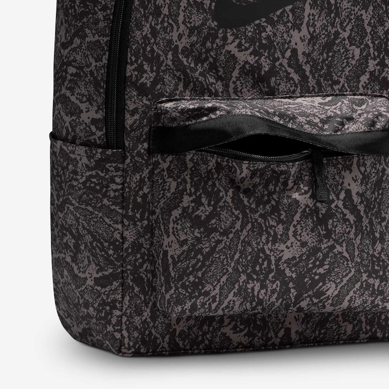 Mochila Nike Heritage Unissex - Foto 5