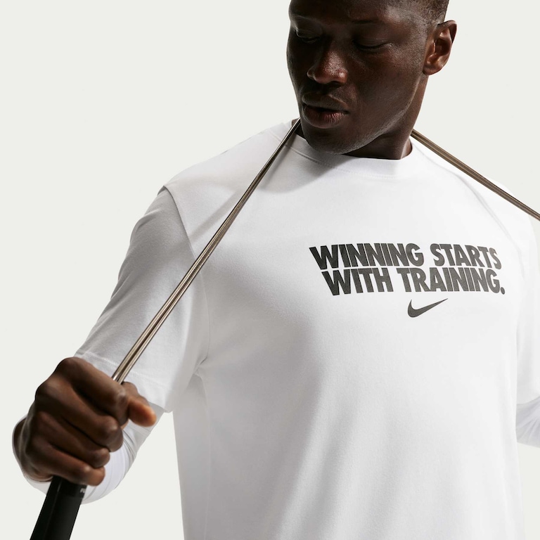 Camiseta Dri-FIT Nike "Winning" Masculina - Foto 9