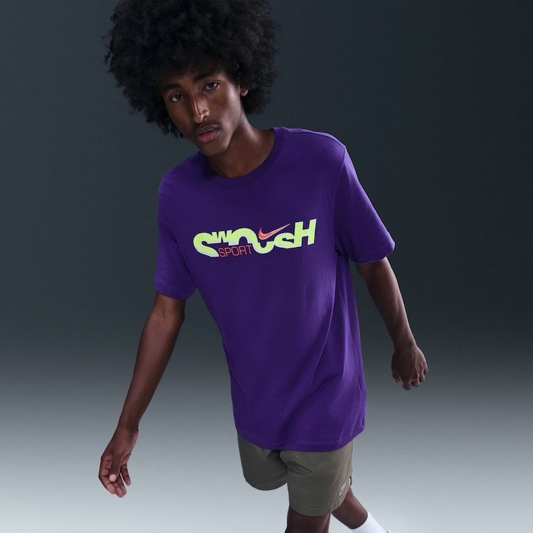 Camiseta Nike Sportswear Swoosh Masculina - Foto 3