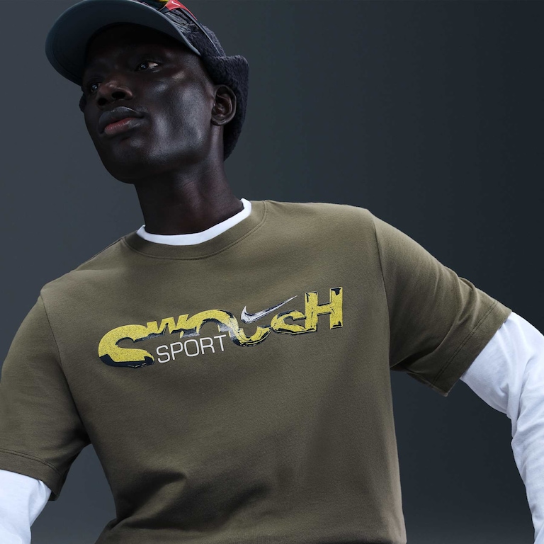 Camiseta Nike Sportswear Swoosh Masculina - Foto 3
