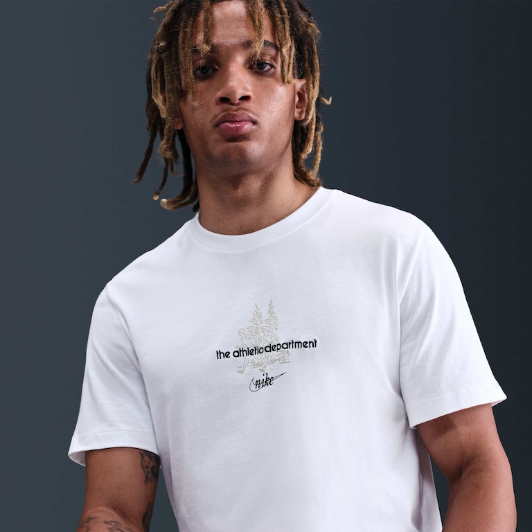 Camiseta Nike Sportswear SSNL Club Masculina - Foto 3