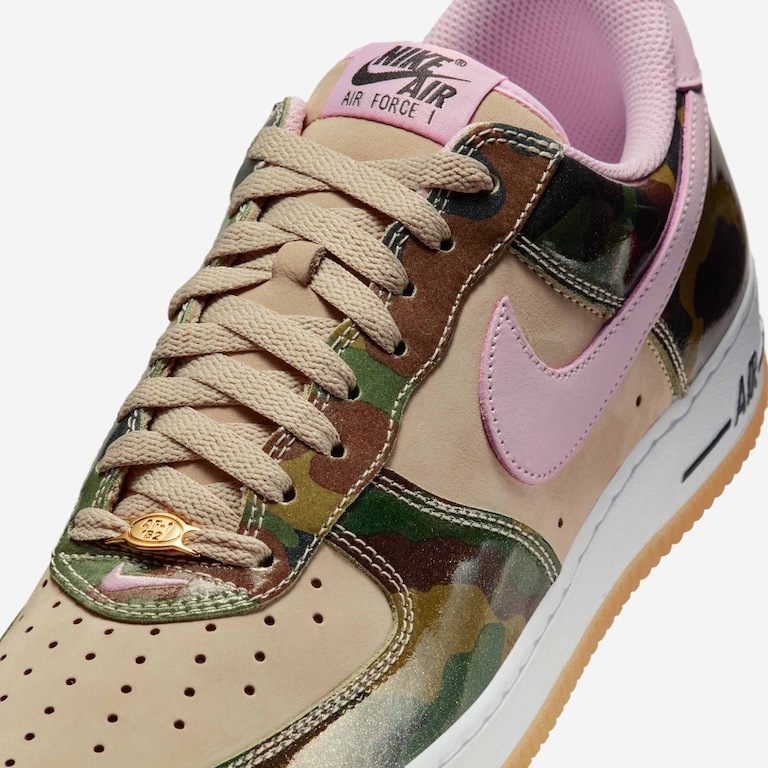 Tênis Nike Air Force 1 Low Retro - Foto 7