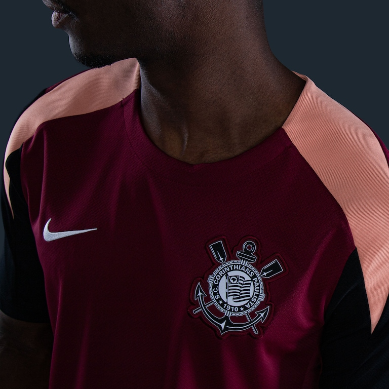 Camiseta Corinthians Nike Strike Treino Masculina - Foto 5
