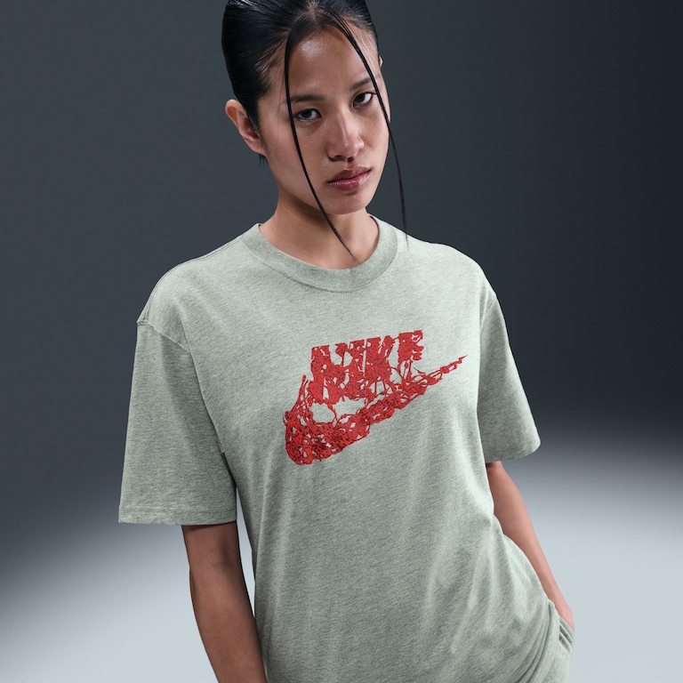 Camiseta Nike Sportswear Masculina - Foto 2