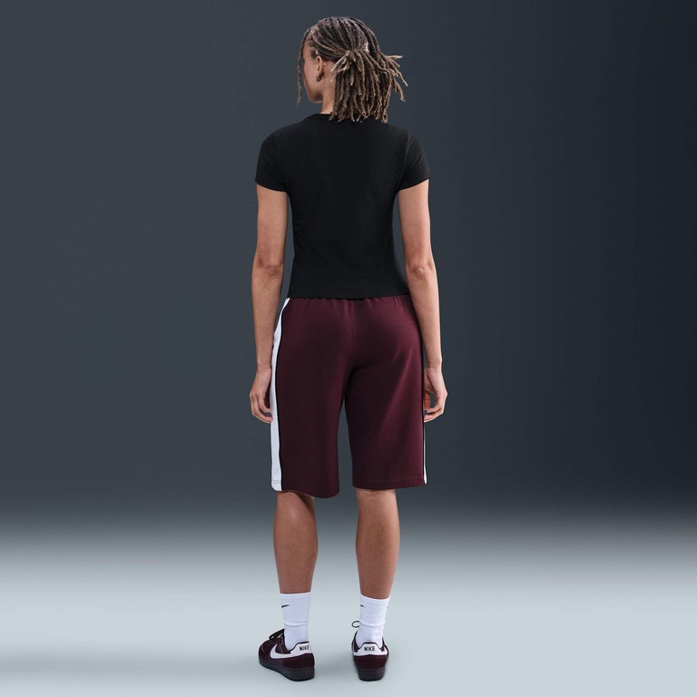 Camiseta Nike Sportswear Chill Feminina - Foto 5