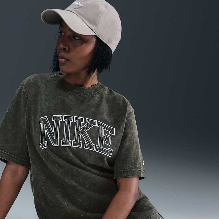Camiseta Nike Sportswear Classics Feminina - Foto 3