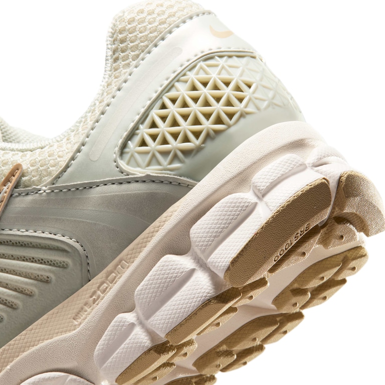 Tênis Nike Zoom Vomero 5 Feminino - Foto 8