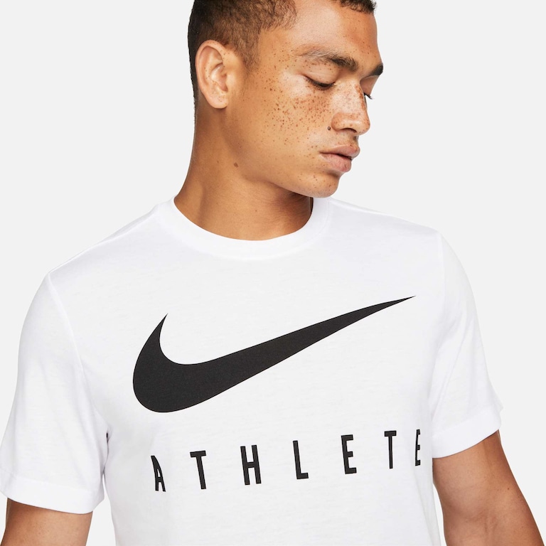 Camiseta Dri-FIT Nike Athletee Masculina - Foto 3