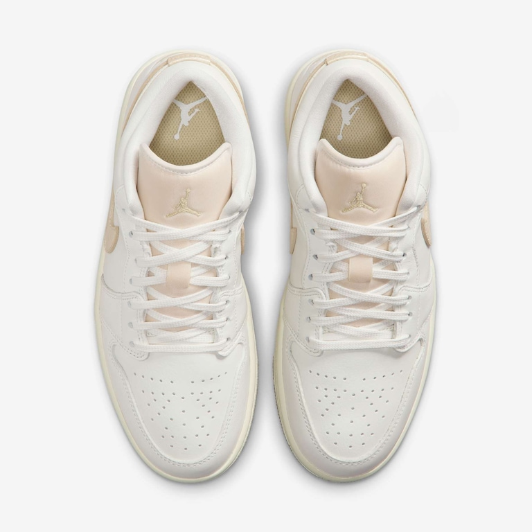 Tênis Air Jordan 1 Low SE Feminino - Foto 4