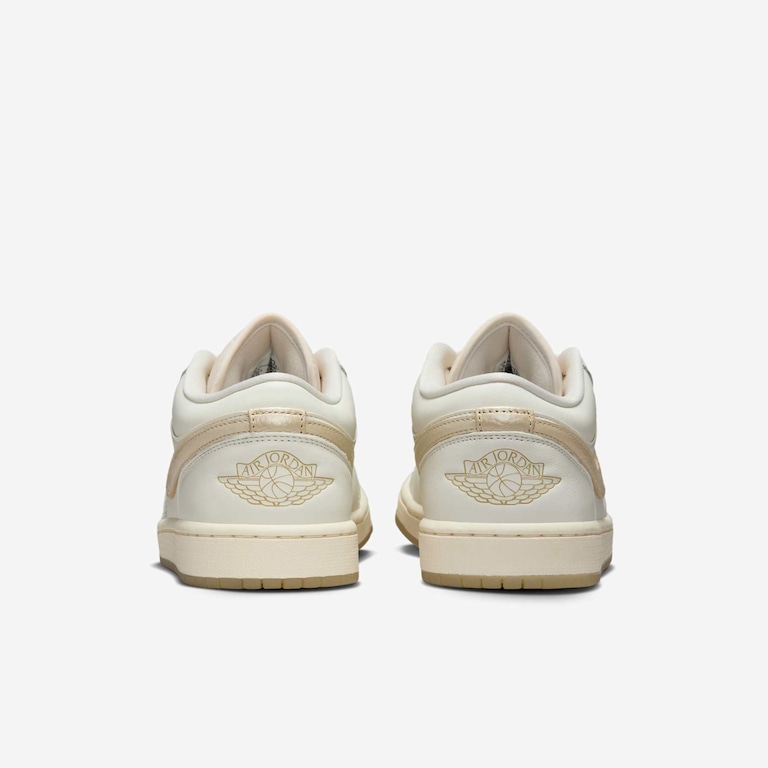 Tênis Air Jordan 1 Low SE Feminino - Foto 6