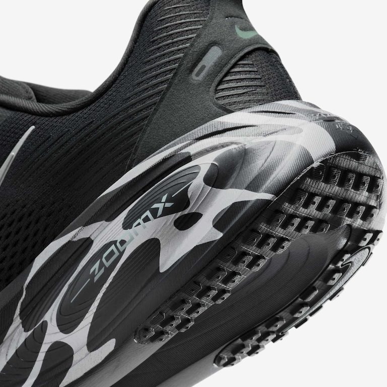 Tênis Nike Vomero 18 Masculino - Foto 8