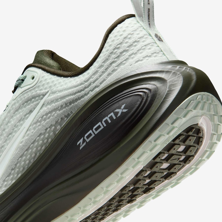 Tênis Nike Vomero Plus Feminino - Foto 8