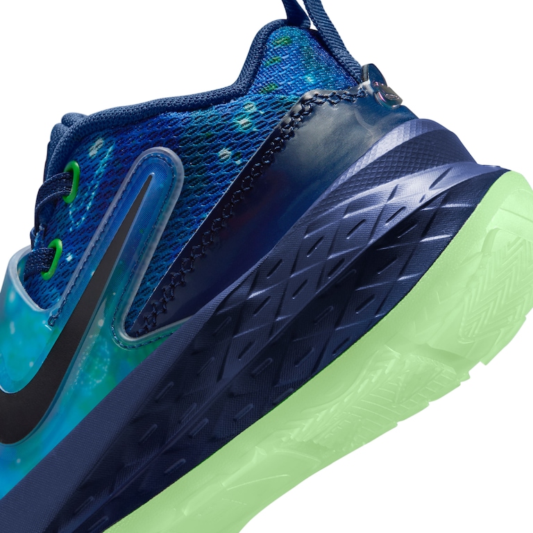 Tênis Nike Team Hustle D 12 x LEGO® Collection Infantil - Foto 8