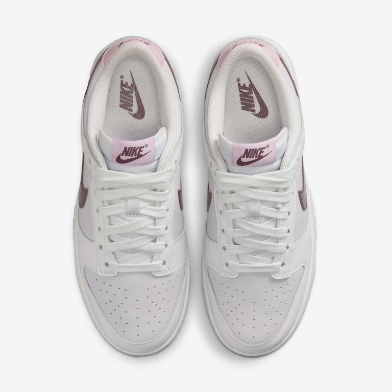 Tênis Nike Dunk Low Feminino - Foto 4