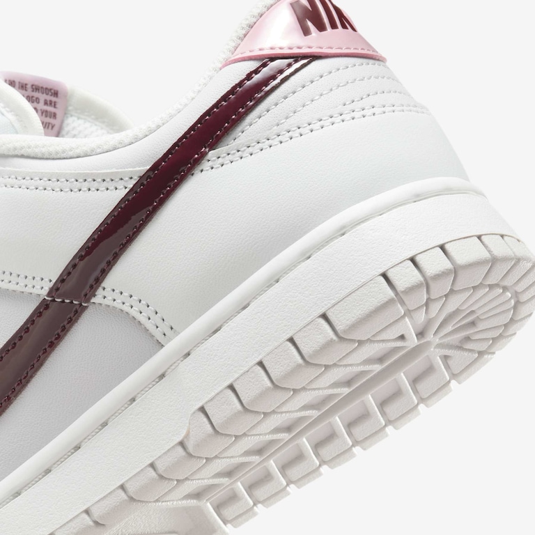 Tênis Nike Dunk Low Feminino - Foto 8