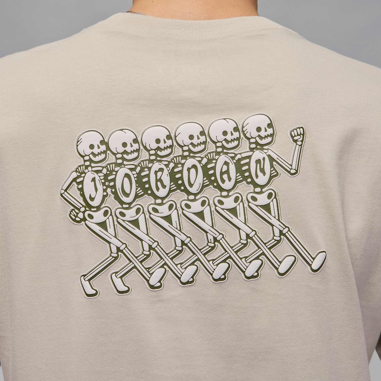 Camiseta Jordan Essentials Crew Masculina - Foto 5