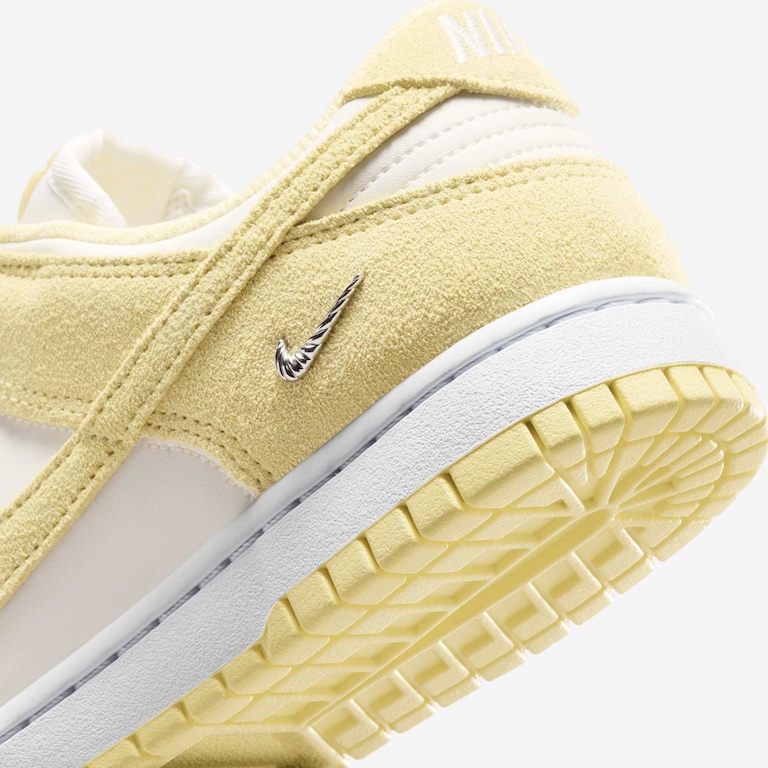 Tênis Nike Dunk Low SE Feminino - Foto 8