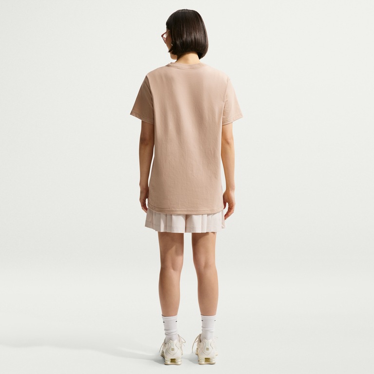 Camiseta Nike Sportswear Classic Feminina - Foto 5