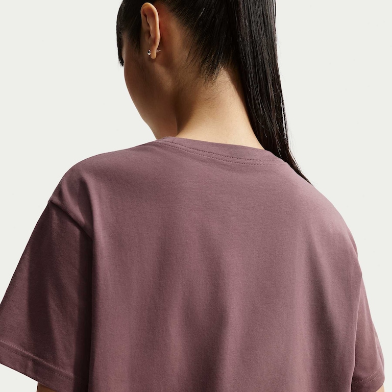 Camiseta Nike Sportswear Classic Feminina - Foto 2