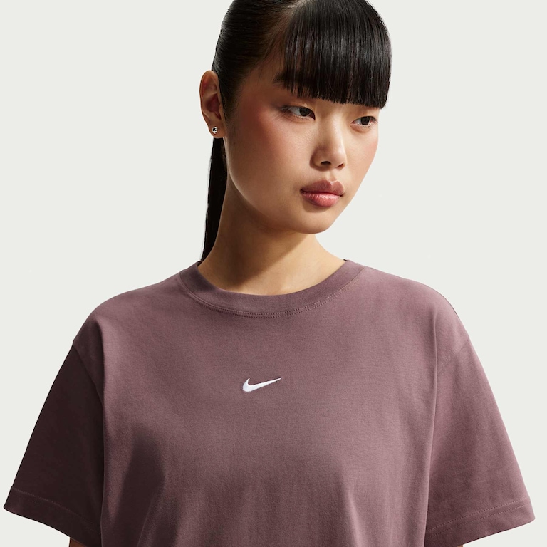 Camiseta Nike Sportswear Classic Feminina - Foto 3