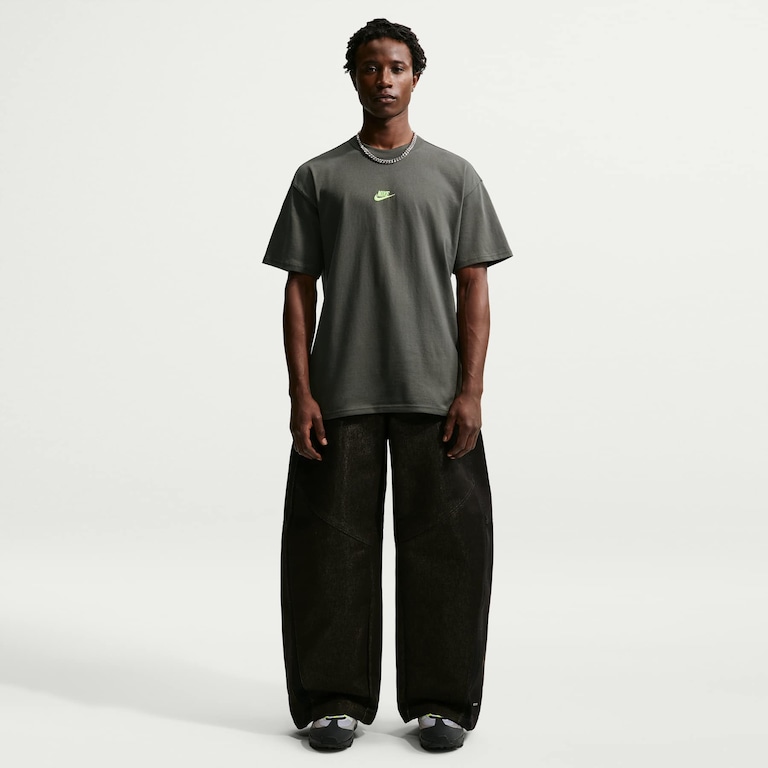 Camiseta Nike Sportswear Premium Essentials Masculina - Foto 4