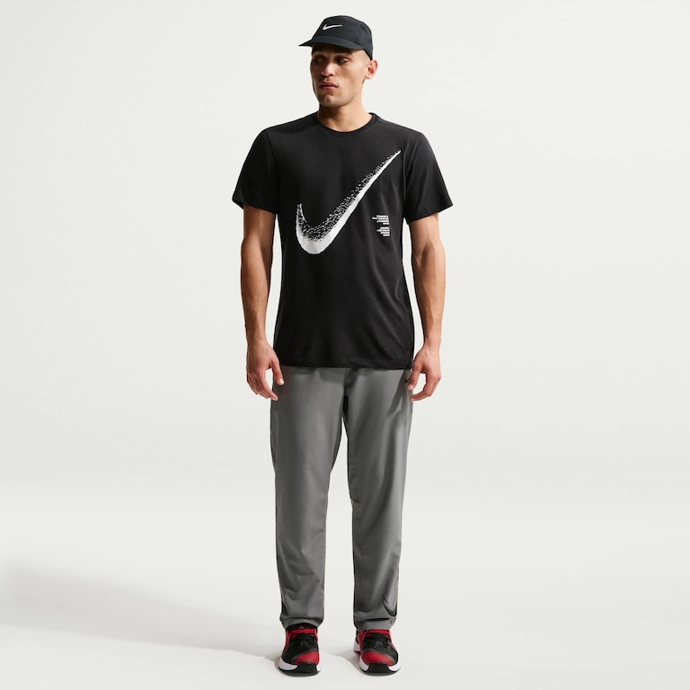 Camiseta Dri-FIT Nike Heritage Masculina - Foto 4