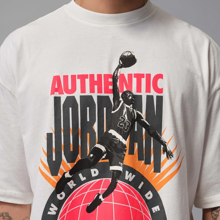 Camiseta Jordan Reissue Worldwide Oversized Masculina - Foto 4