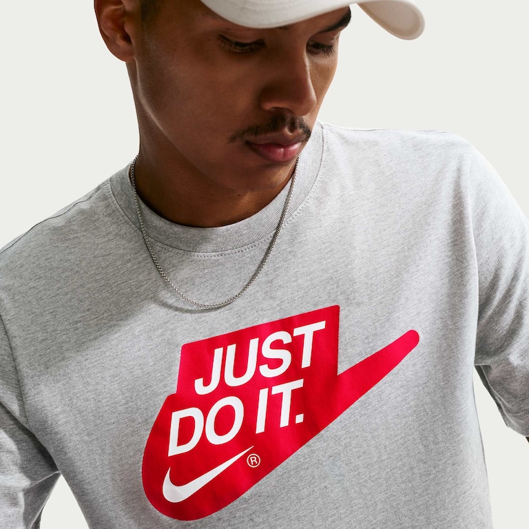 Camiseta Nike Sportswear JDI Masculina - Foto 3