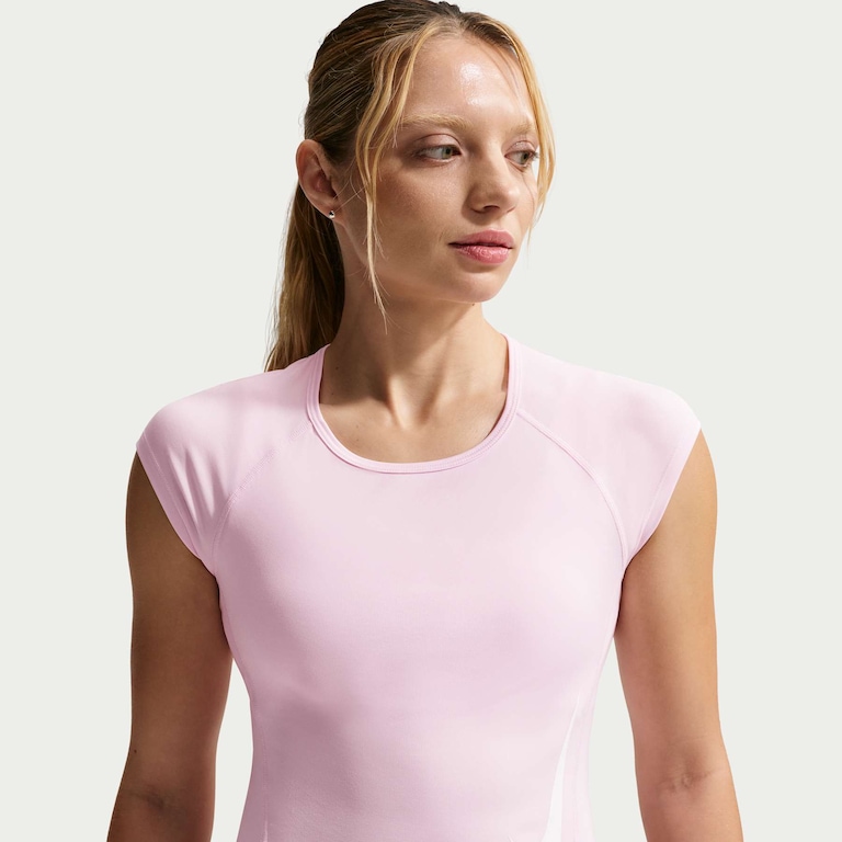 Camiseta Cropped Dri-FIT Nike Tempo Swoosh Feminina - Foto 1