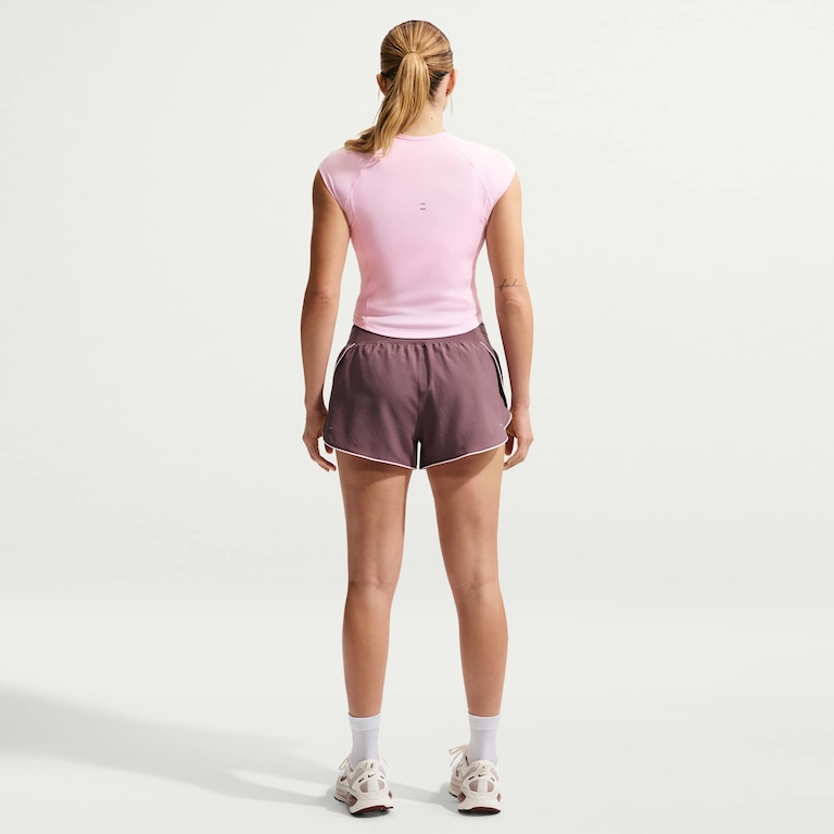 Camiseta Cropped Dri-FIT Nike Tempo Swoosh Feminina - Foto 5