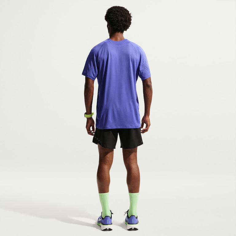 Camiseta Dri-Fit Nike Stride ADV Masculina - Foto 5