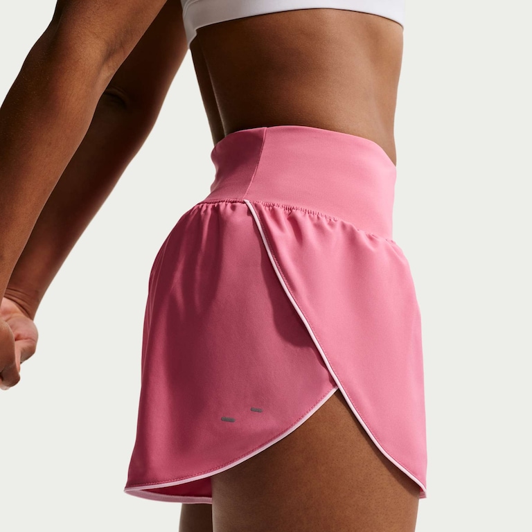 Shorts Dri-FIT Nike Tempo Flow Swoosh Feminino - Foto 3