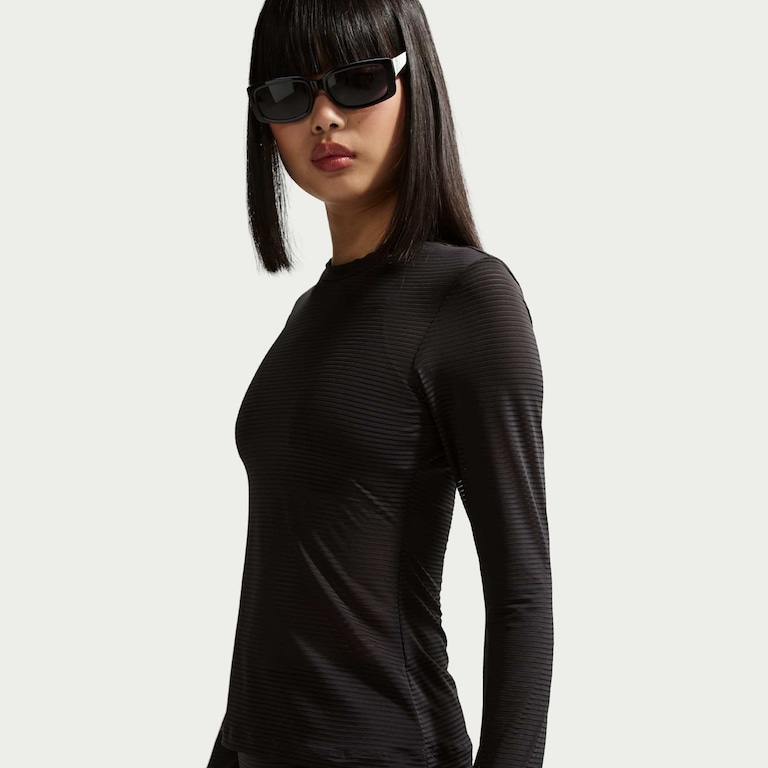 Camiseta Nike Sportswear Sheer Manga Longa Feminina - Foto 3