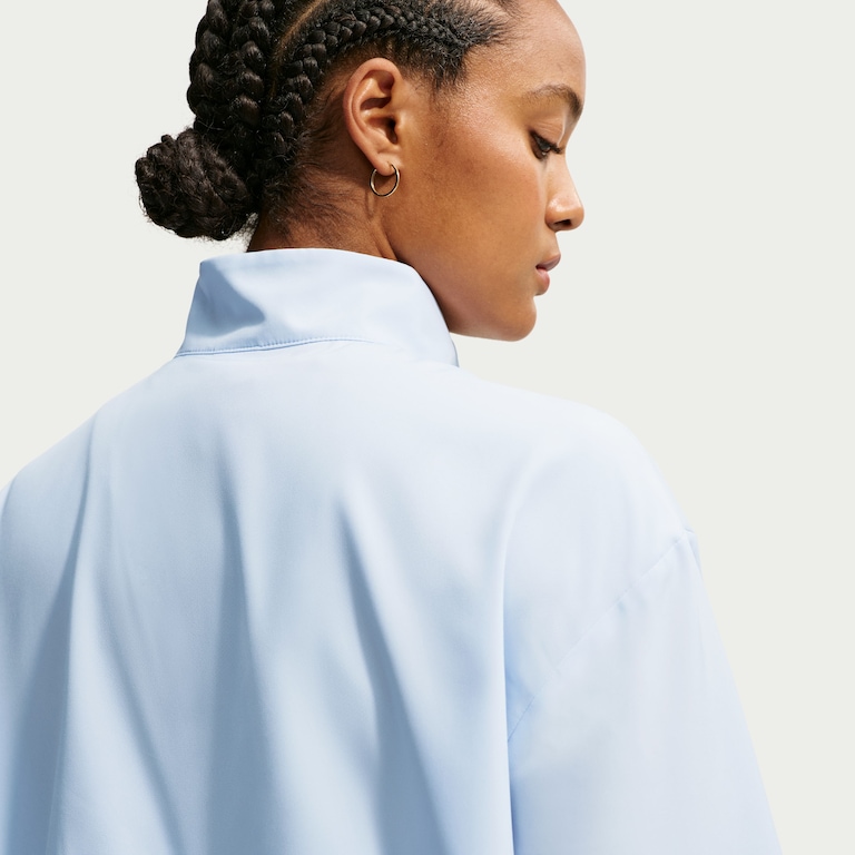 Jaqueta Dri-FIT Nike One Woven Feminina - Foto 4