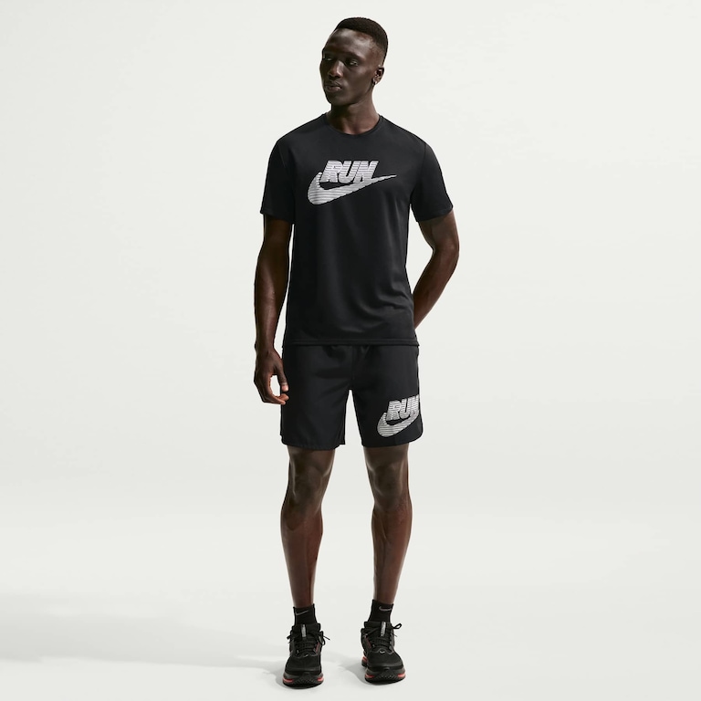 Camiseta Dri-Fit Nike Run Energy Masculina - Foto 4