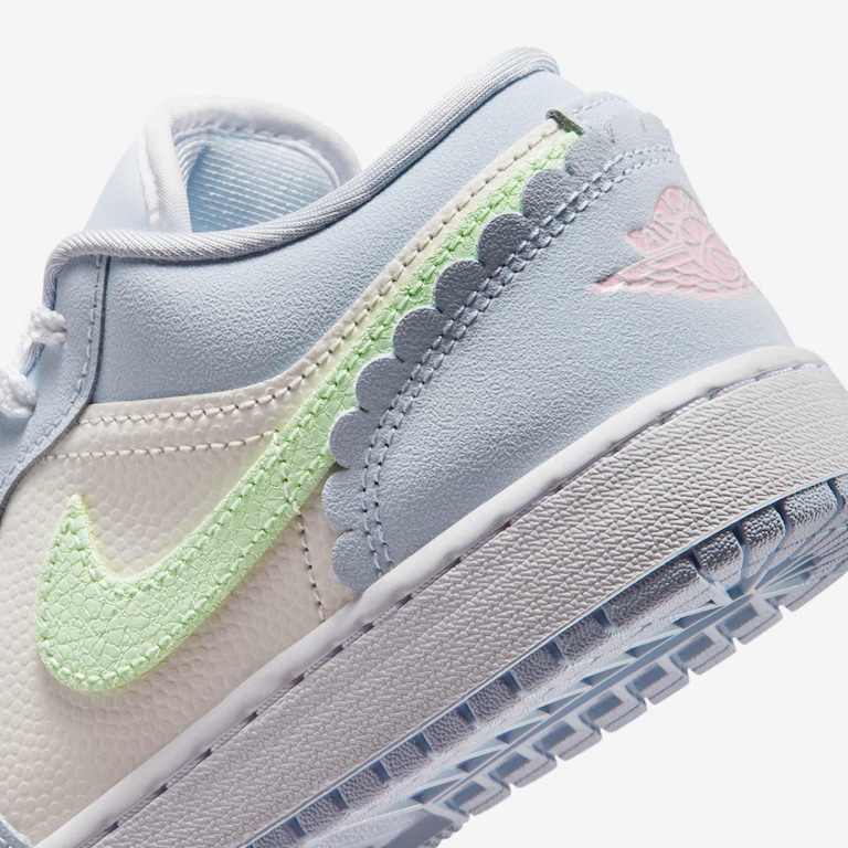 Tênis Air Jordan 1 Low SE Infantil - Foto 8